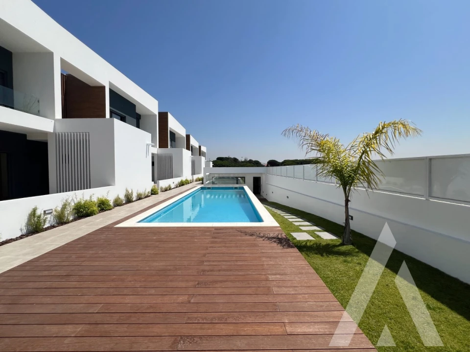Moradia T4 para Venda em Loures Foto 2
