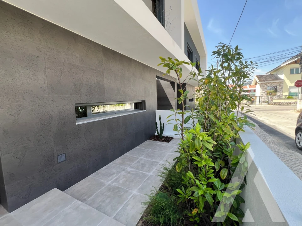 Moradia T4 para Venda em Loures Foto 9