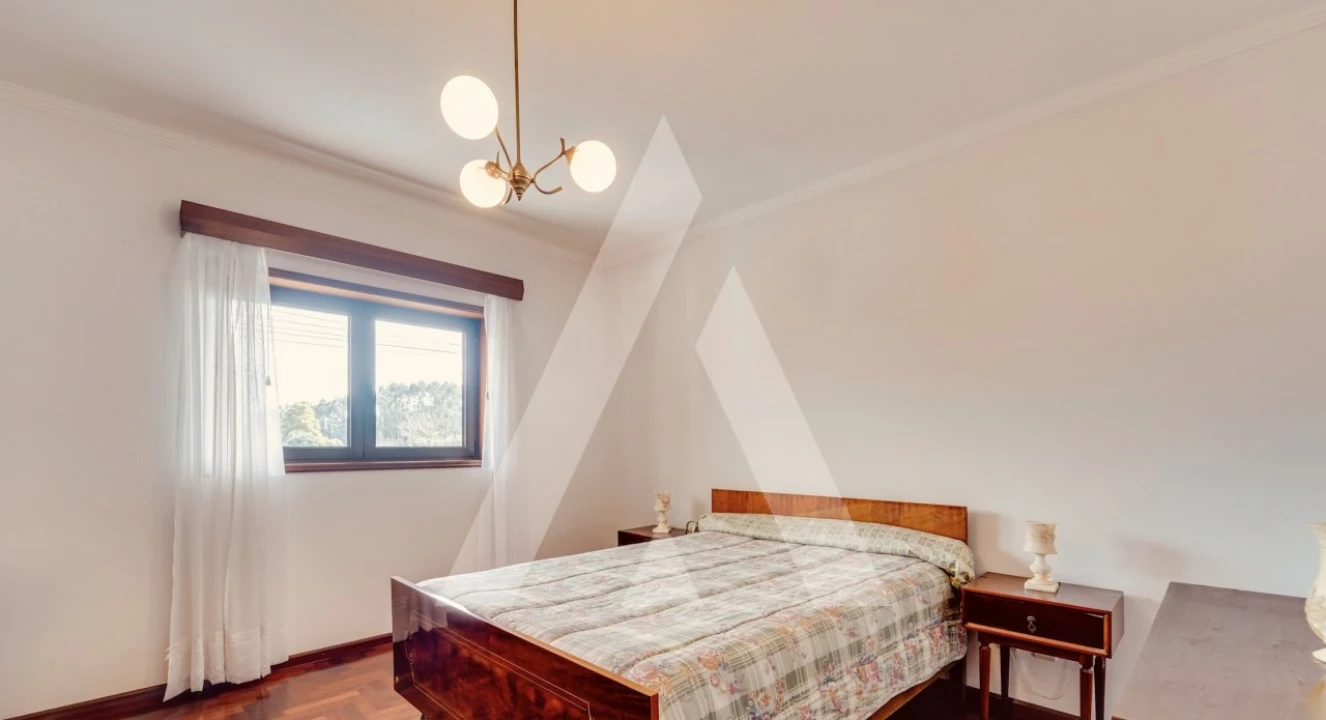 Moradia T4 para Venda em Oliveirinha Foto 10