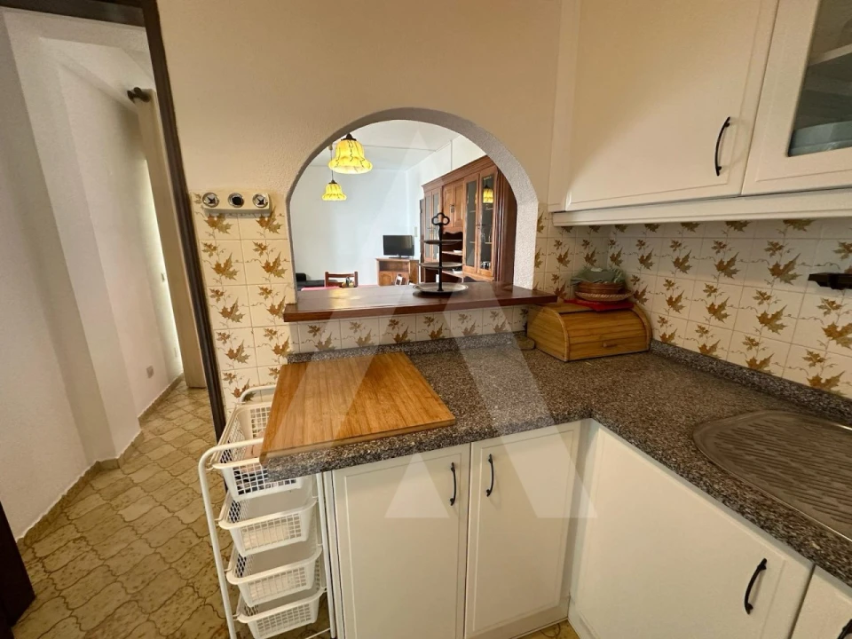 Apartamento T2 para Arrendamento em Quarteira Foto 6