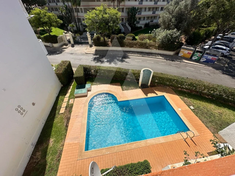 Apartamento T2 para Arrendamento em Quarteira Foto 20