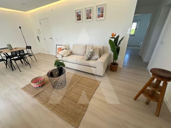 Apartamento T2 para Arrendamento em Quarteira