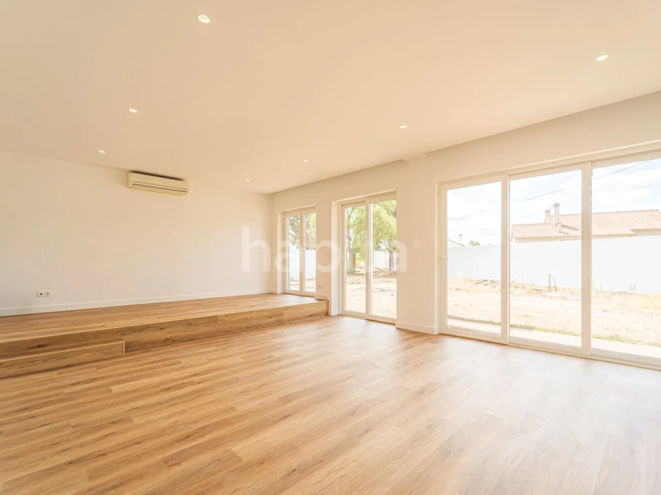 Moradia T4 para Venda em Salvaterra de Magos e Foros de Salvaterra Foto 5