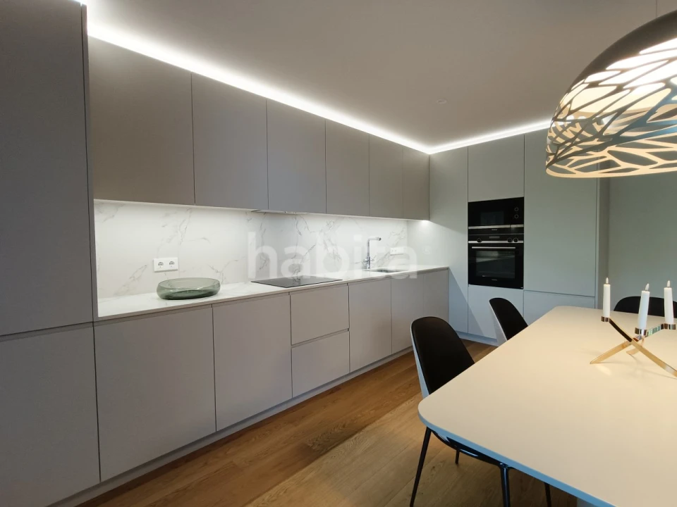 Apartamento T4 para Venda em Santa Marinha e São Pedro da Afurada Foto 6