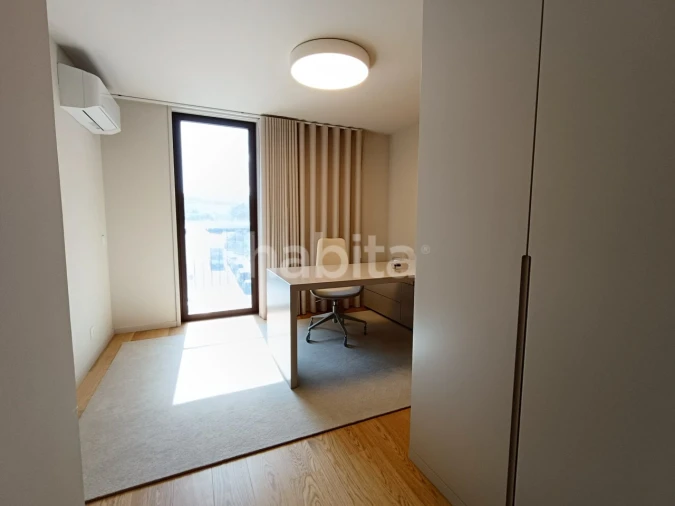 Apartamento T4 para Venda em Santa Marinha e São Pedro da Afurada Foto 11