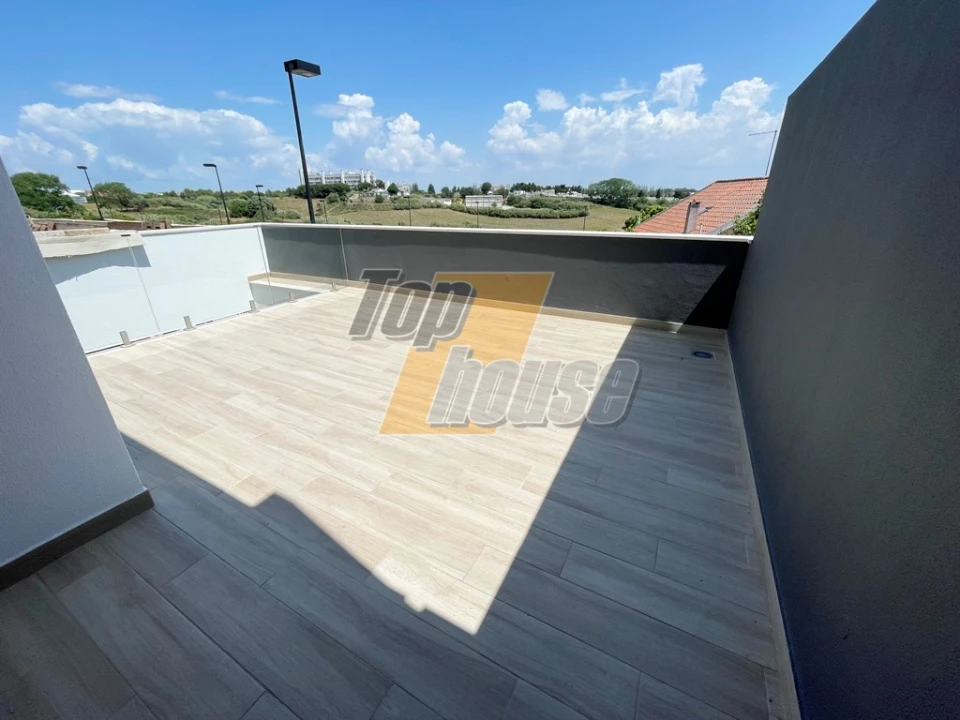 Moradia T4 para Venda em Caparica e Trafaria Foto 7