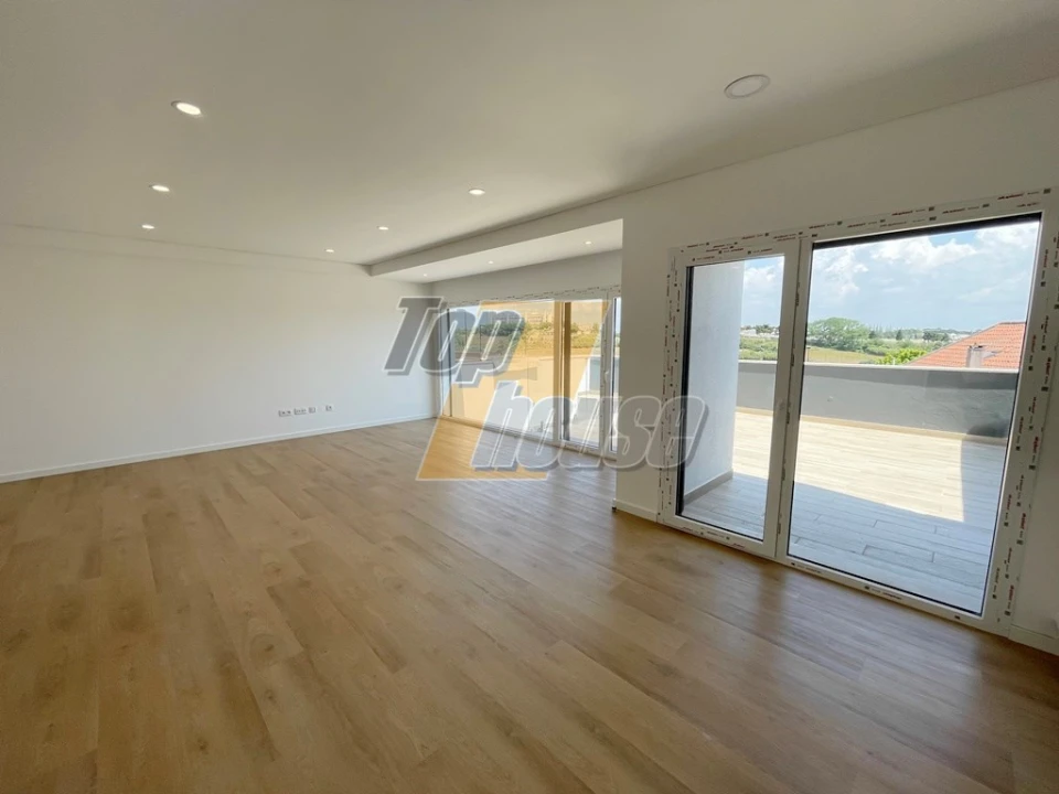 Moradia T4 para Venda em Caparica e Trafaria Foto 4