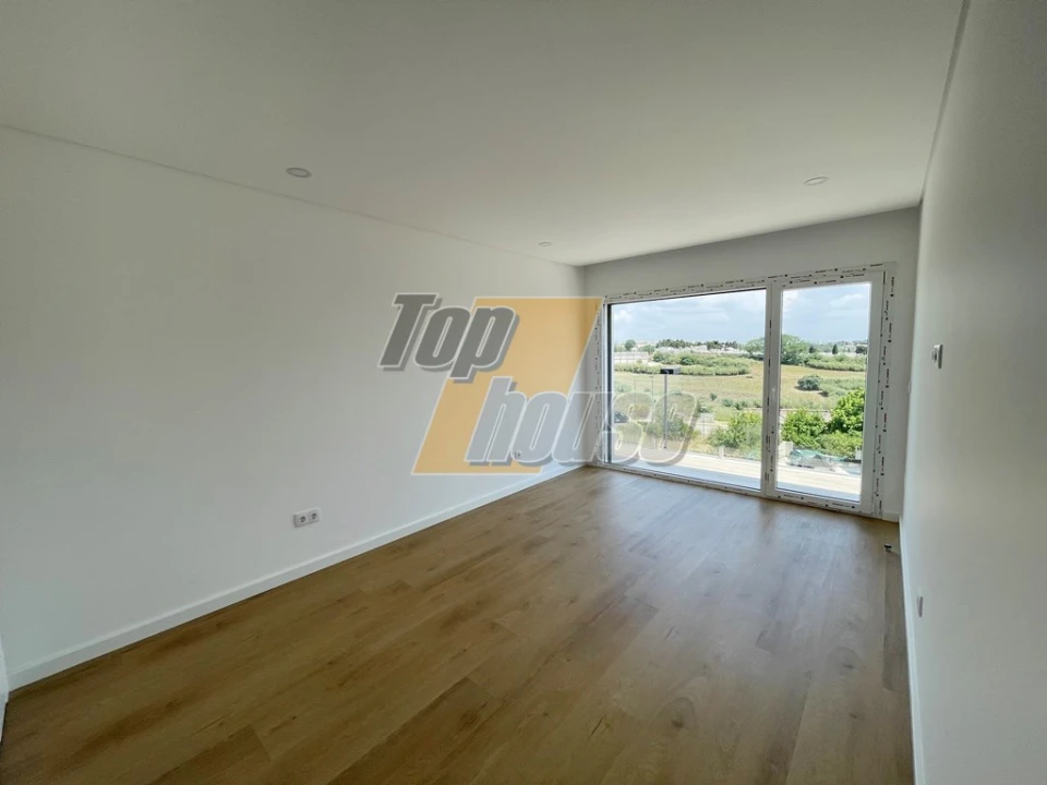 Moradia T4 para Venda em Caparica e Trafaria Foto 17