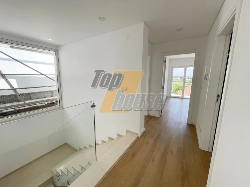 Moradia T4 para Venda em Caparica e Trafaria Foto 23