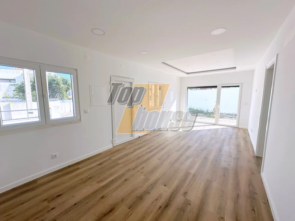 Moradia T3 para Venda em Charneca de Caparica e Sobreda Foto 5