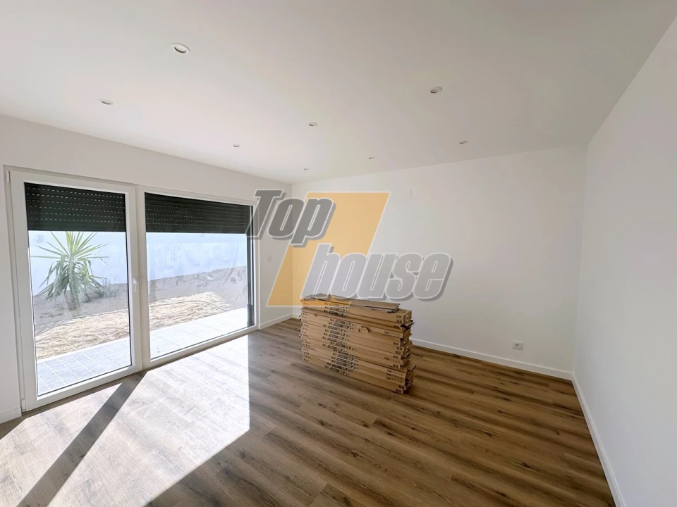 Moradia T3 para Venda em Charneca de Caparica e Sobreda Foto 7