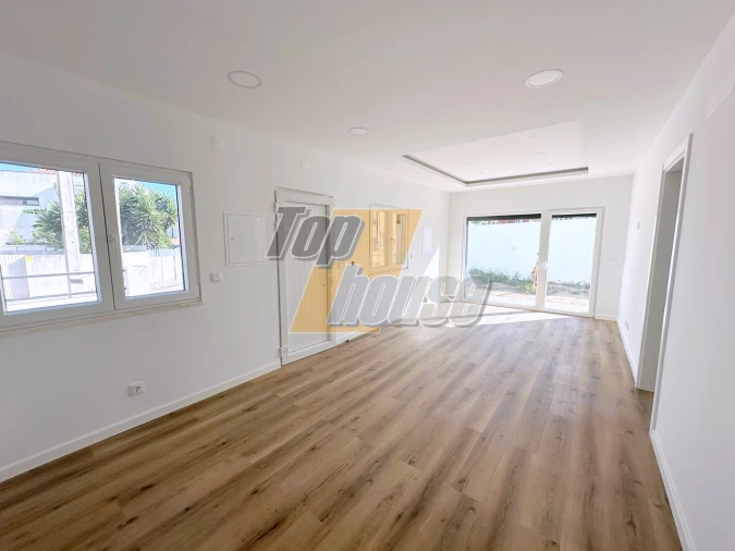 Moradia T3 para Venda em Charneca de Caparica e Sobreda Foto 5