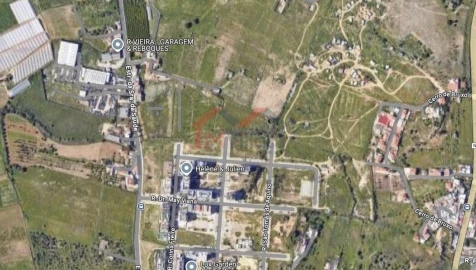 Terreno para Venda em Conceição e Estoi