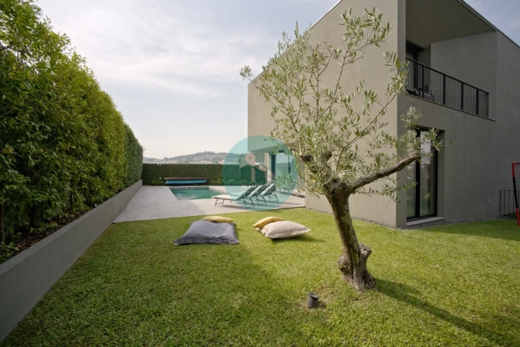 Moradia T4 para Venda em Este (São Pedro e São Mamede) Foto 6