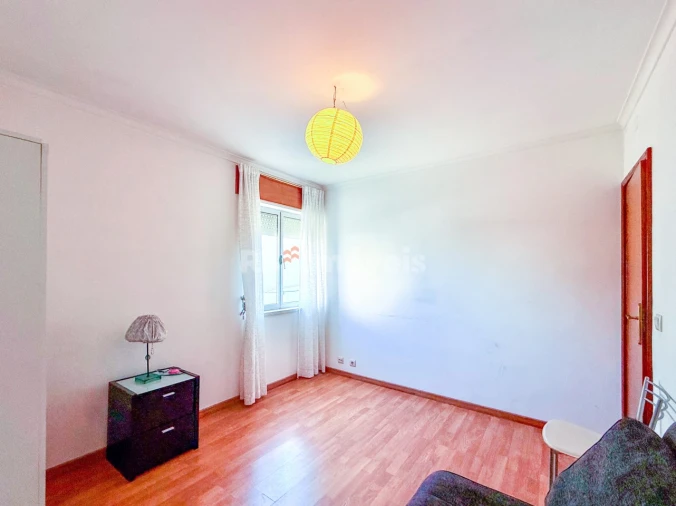 Apartamento T3 para Venda em São João Baptista e Santa Maria dos Olivais Foto 8