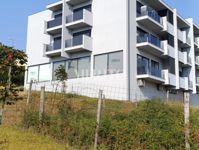 Loja para Venda em Gualtar