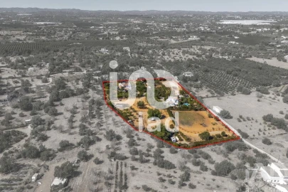 Moradia T6 para Venda em Luz de Tavira e Santo Estêvão