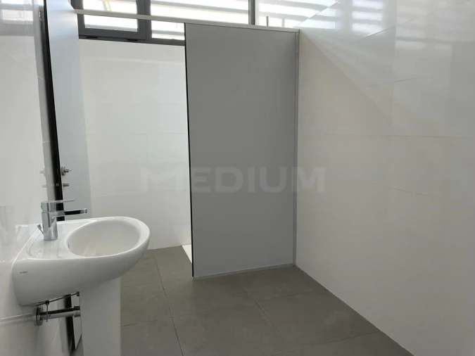 Armazém para Arrendamento em Vilarinho das Cambas Foto 4