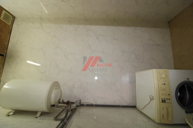 Armazém para Arrendamento em Bougado (São Martinho e Santiago) Foto 8