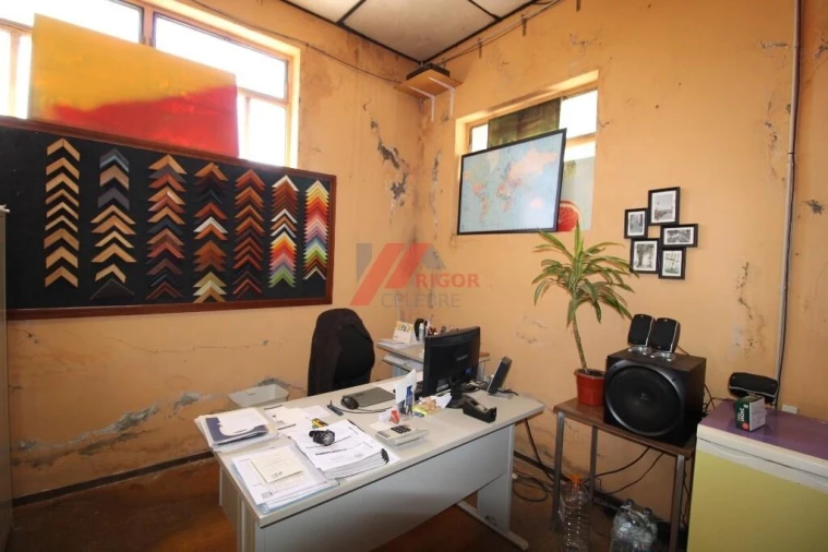 Armazém para Arrendamento em Bougado (São Martinho e Santiago) Foto 3