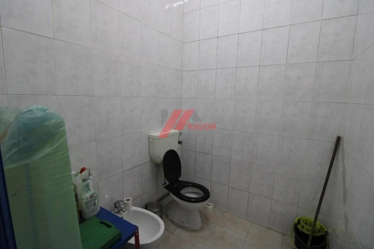 Armazém para Arrendamento em Bougado (São Martinho e Santiago) Foto 2