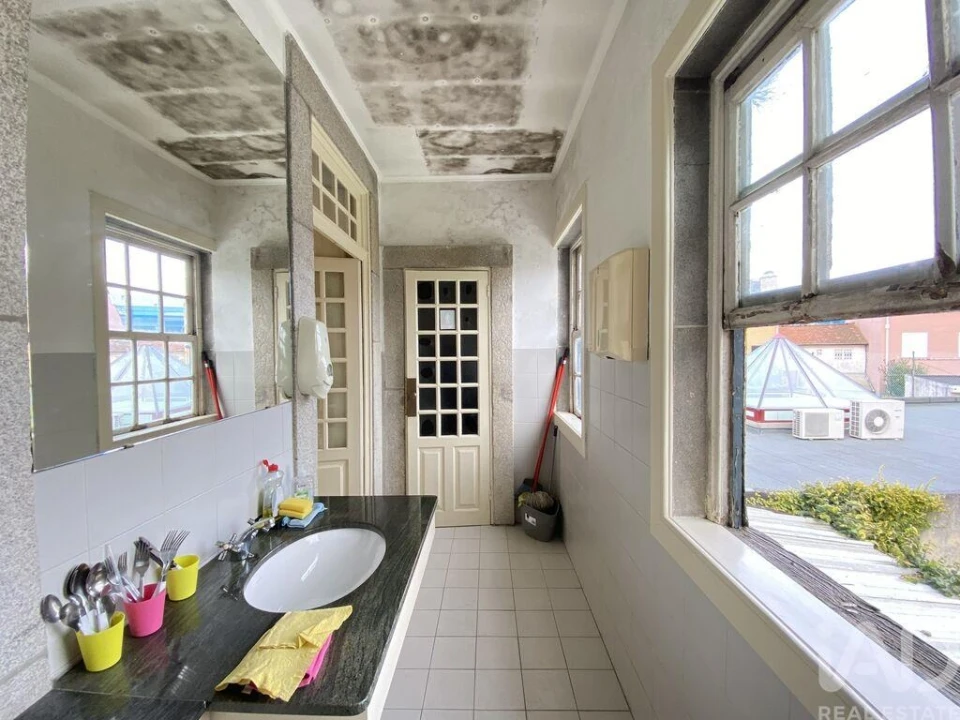 Moradia T3 para Venda em Lordelo do Ouro e Massarelos Foto 16