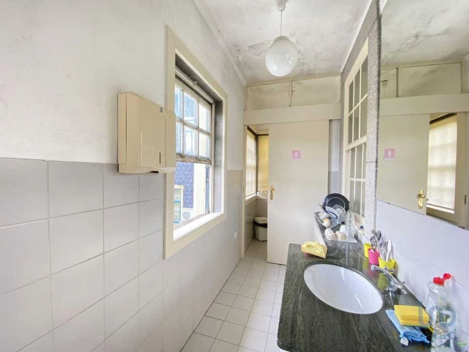 Moradia T3 para Venda em Lordelo do Ouro e Massarelos Foto 8