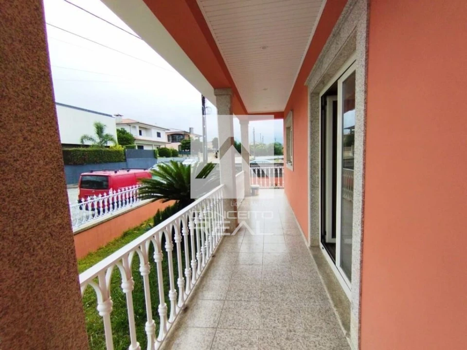 Moradia T3 para Venda em Nine Foto 6