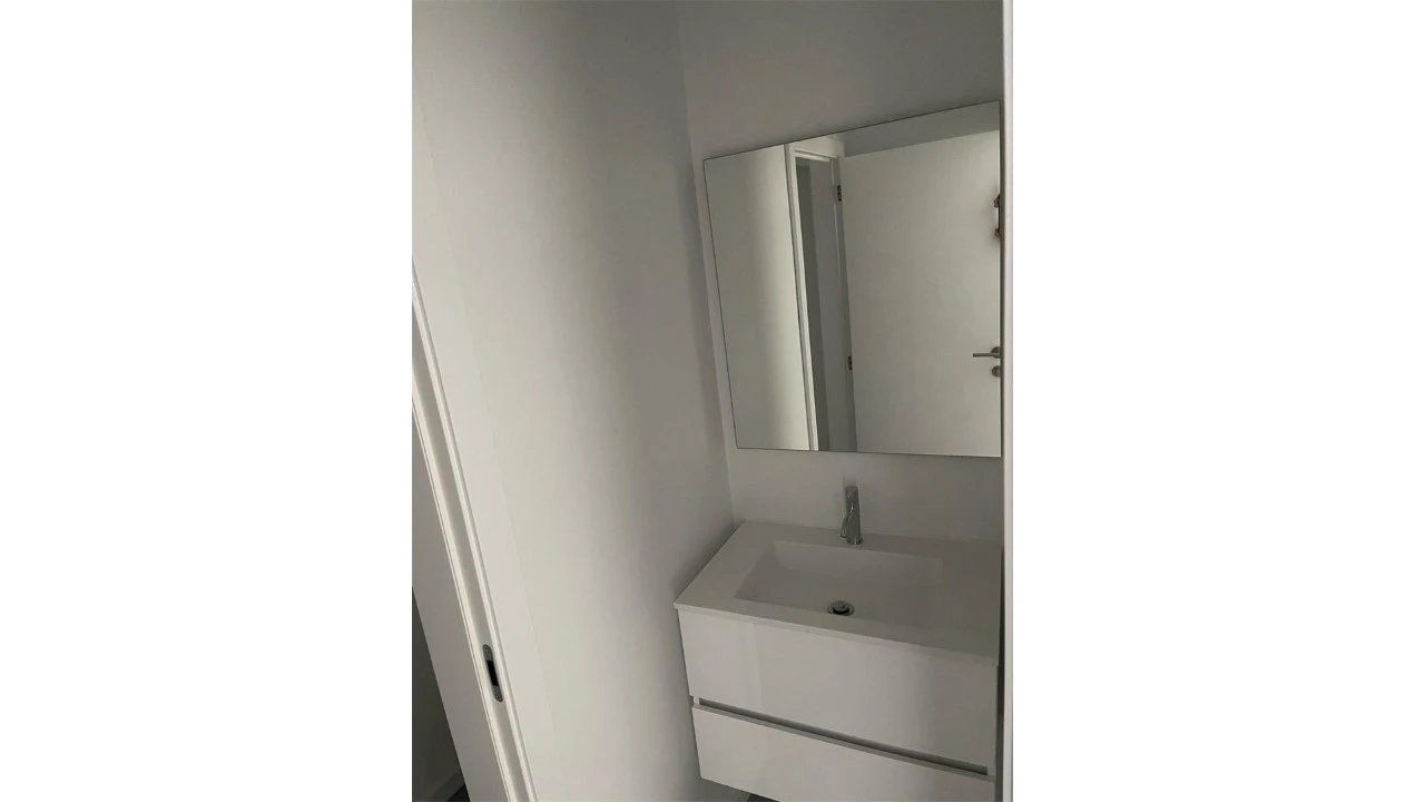 Loja para Arrendamento em Arcozelo Foto 6