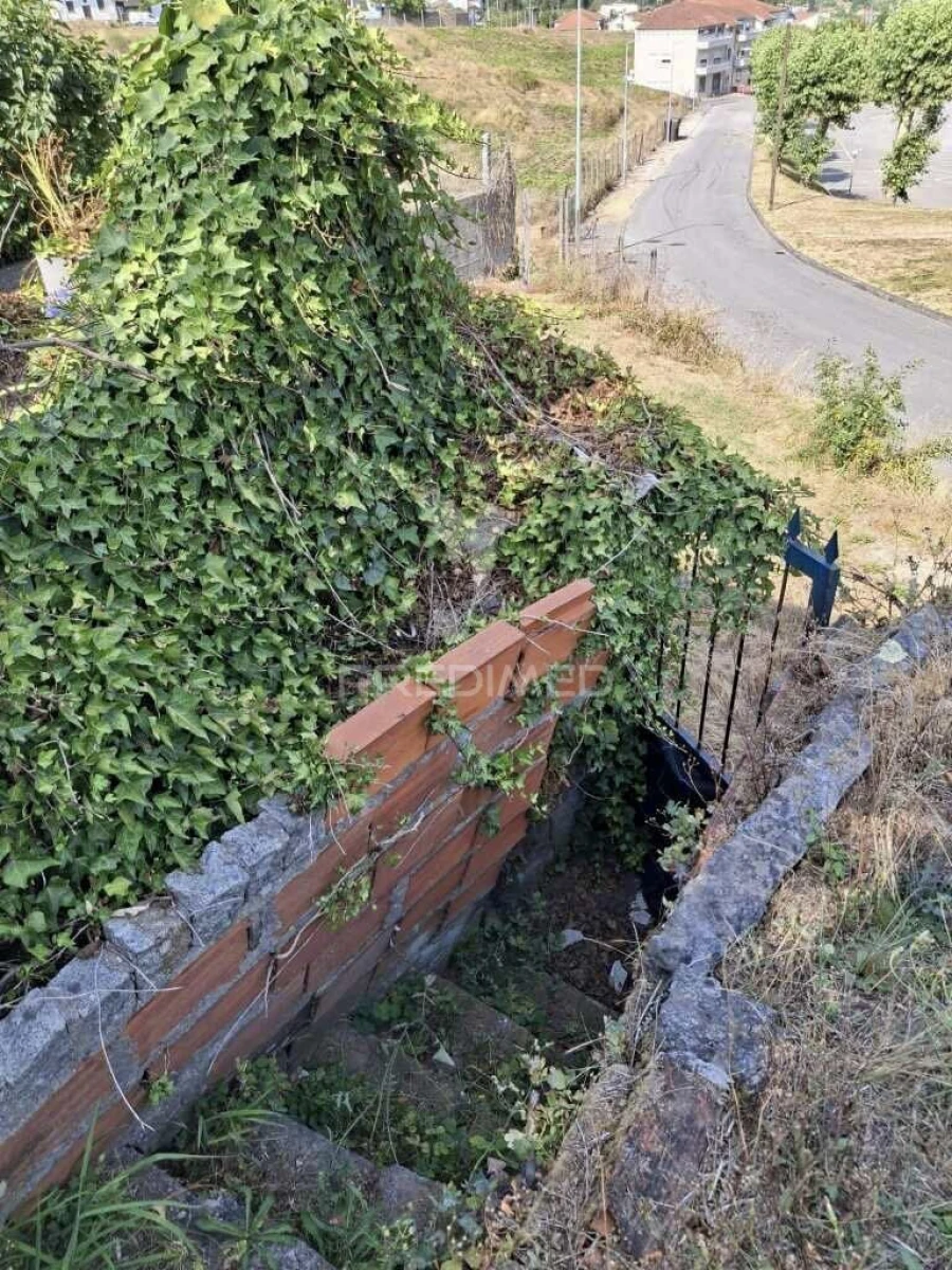 Moradia T2 para Venda em Vila Cova da Lixa e Borba de Godim Foto 5