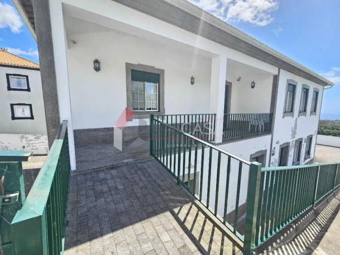 Moradia T4 para Venda em Posto Santo Foto 6