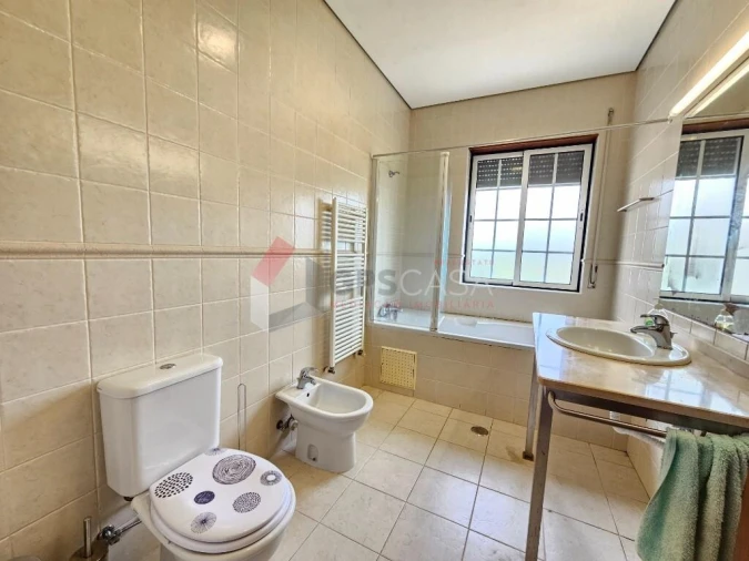 Moradia T4 para Venda em Posto Santo Foto 19