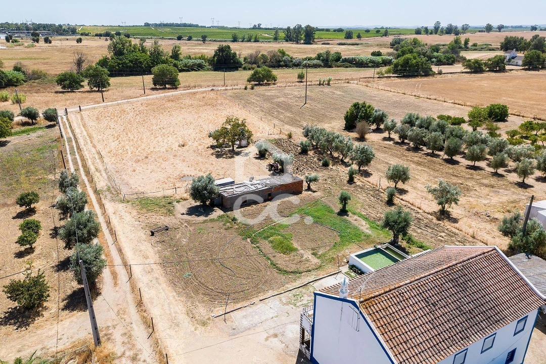 Quinta T4 para Venda em Malagueira e Horta das Figueiras Foto 61