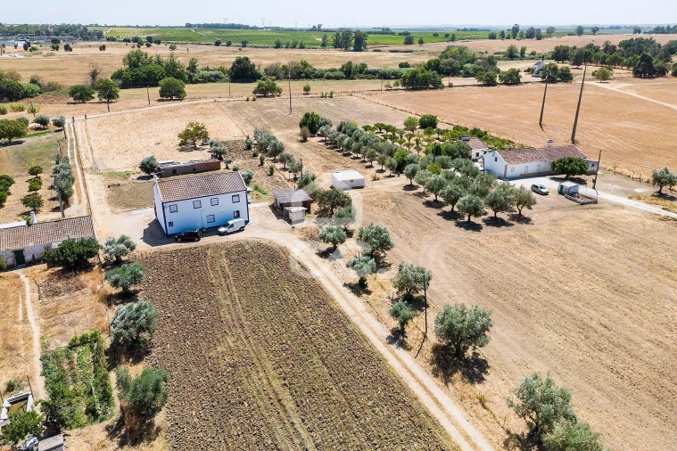Quinta T4 para Venda em Malagueira e Horta das Figueiras Foto 52