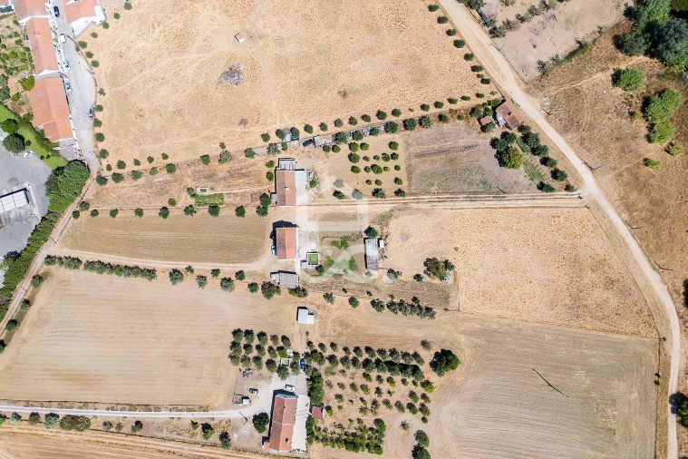 Quinta T4 para Venda em Malagueira e Horta das Figueiras Foto 58