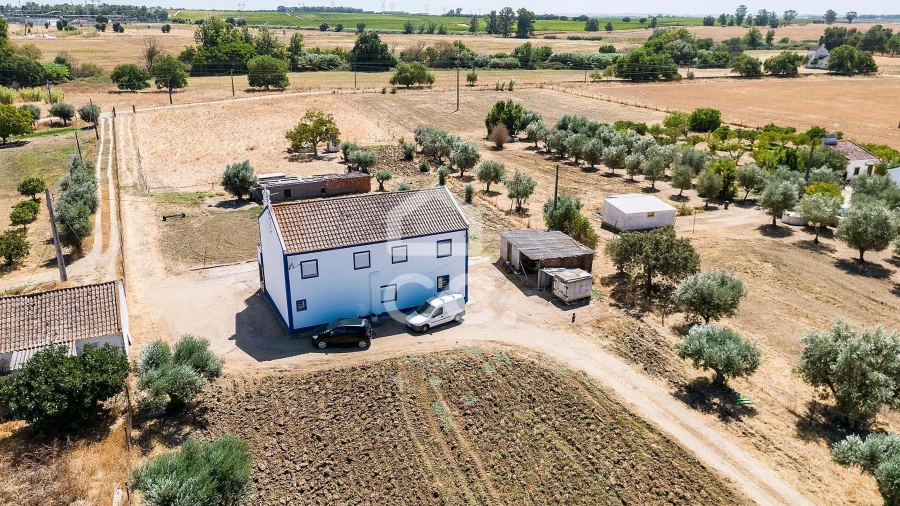 Quinta T4 para Venda em Malagueira e Horta das Figueiras