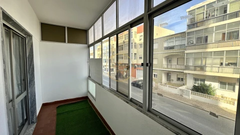 Apartamento T2 para Venda em Loule (São Clemente)