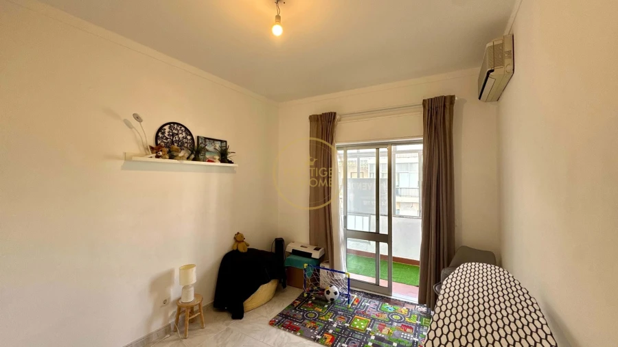 Apartamento T2 para Venda em Loule (São Clemente) Foto 12