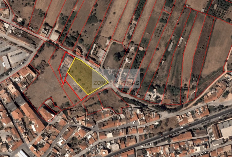 Terreno para Venda em Odiaxere Foto 4