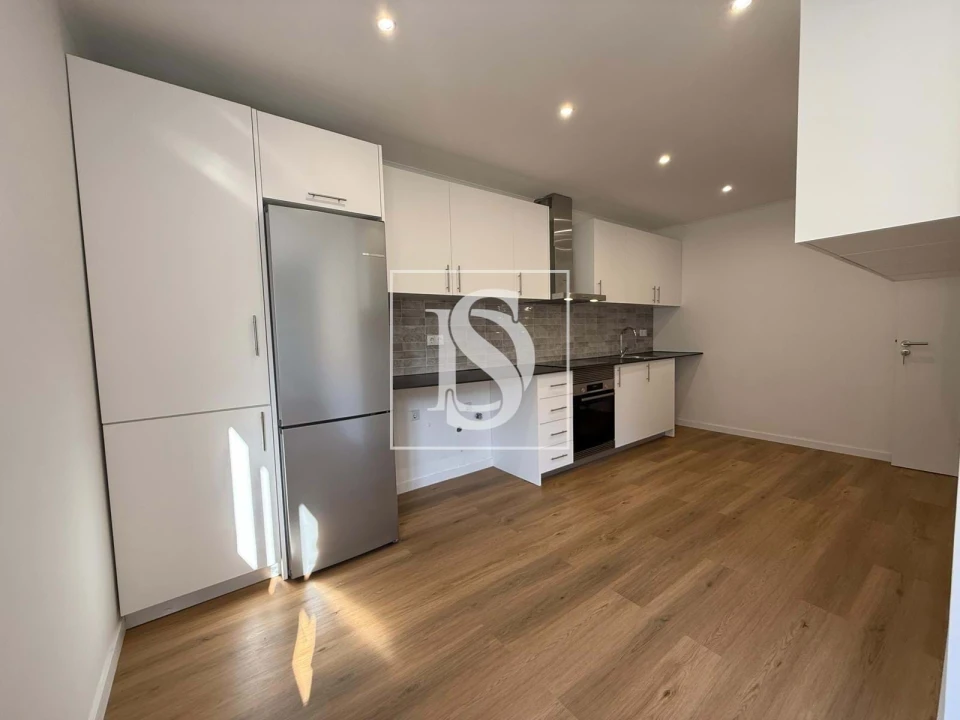 Moradia T2 para Arrendamento em Marvila, Ribeira Santarém, São Salvador, São Nicolau Foto 1