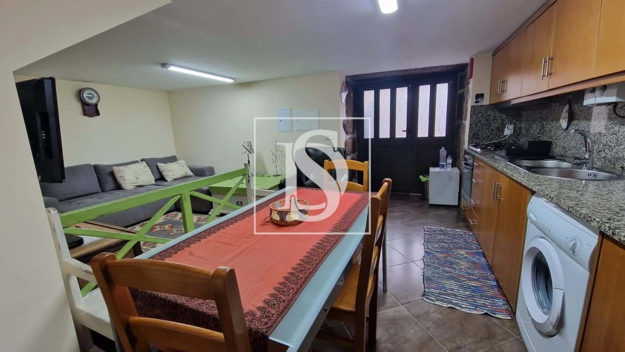 Moradia T2 para Venda em Salamonde Foto 5