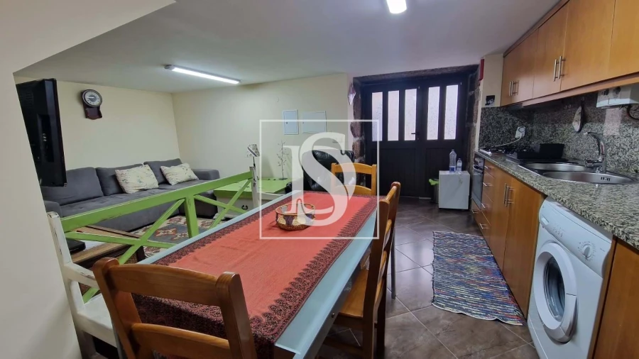 Moradia T2 para Venda em Salamonde Foto 5