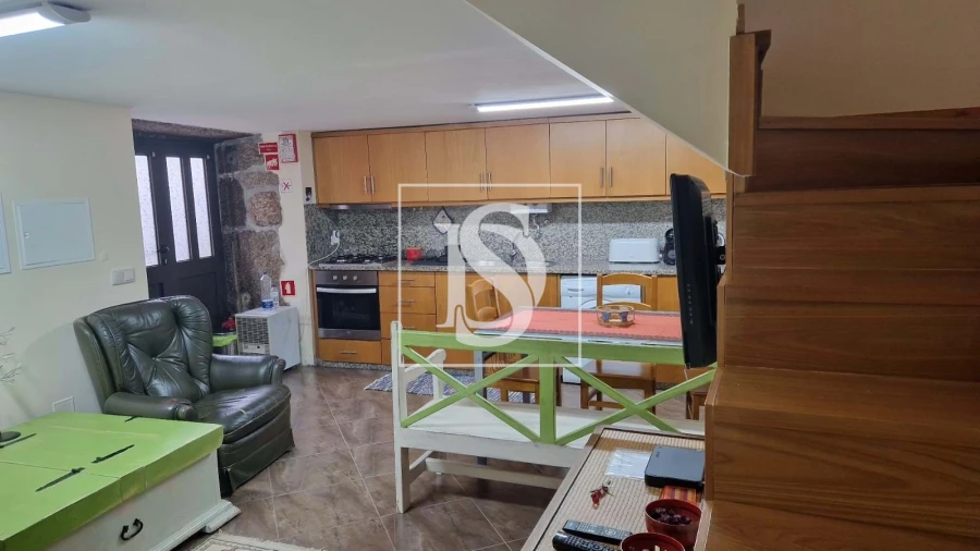 Moradia T2 para Venda em Salamonde Foto 3