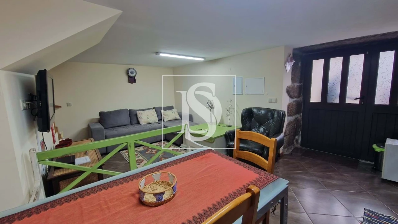 Moradia T2 para Venda em Salamonde Foto 4