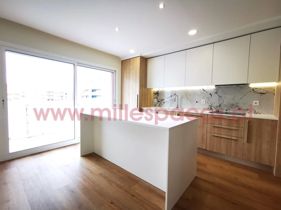 Apartamento T4 para Venda em Montijo e Afonsoeiro Foto 2