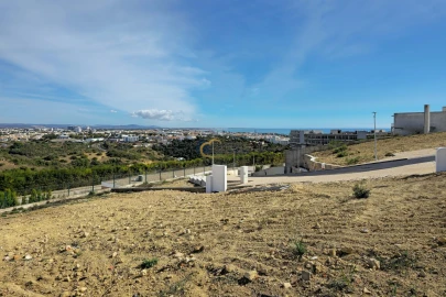 Terreno para Venda em Albufeira e Olhos de Água