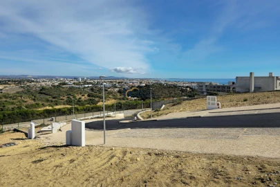 Terreno para Venda em Albufeira e Olhos de Água