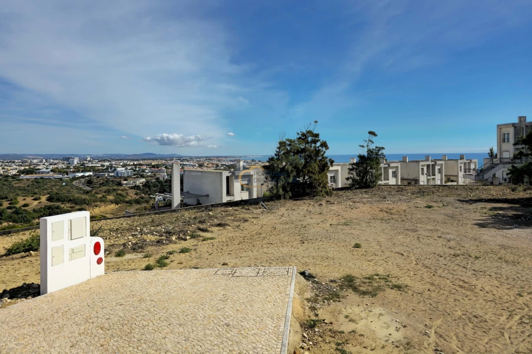 Terreno para Venda em Albufeira e Olhos de Água Foto 3