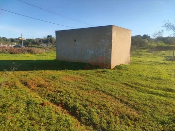Terreno para Venda em Albufeira e Olhos de Água
