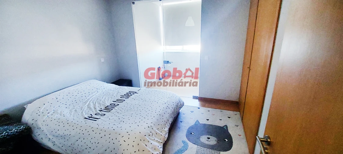 Apartamento T5 para Venda em Viseu Foto 8